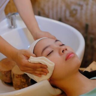 Khăn lau mặt spa siêu mềm mịn, thấm nước tốt, màu trắng Khăn lau mặt spa siêu mềm mịn, thấm nước tốt, màu trắng